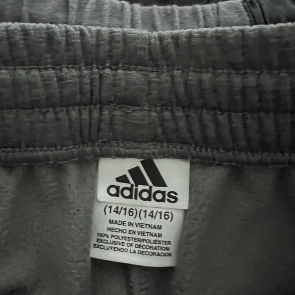 Boys Adidas joggers size 14/16 - Picture 3 of 4
